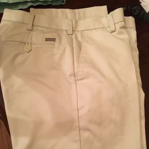 Men’s Izod slacks